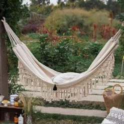 QUVIO Hangmat Voor In De Tuin - Tuinstoelen - Reishangmat Voor Camping, Outdoor En Reizen - Hamock - Katoen Ademend - Maximale Belasting Van 250KG - Lig Oppervlak Van 180 Cm - Geschikt Voor 1 Persoon - Beige -Tuin Gerelateerd 1200x1200 429