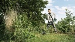 Bosch AFS 23-37 Bosmaaier - 950 W - Op Snoer - Incl. Mes En Draad -Tuin Gerelateerd 1200x672 2