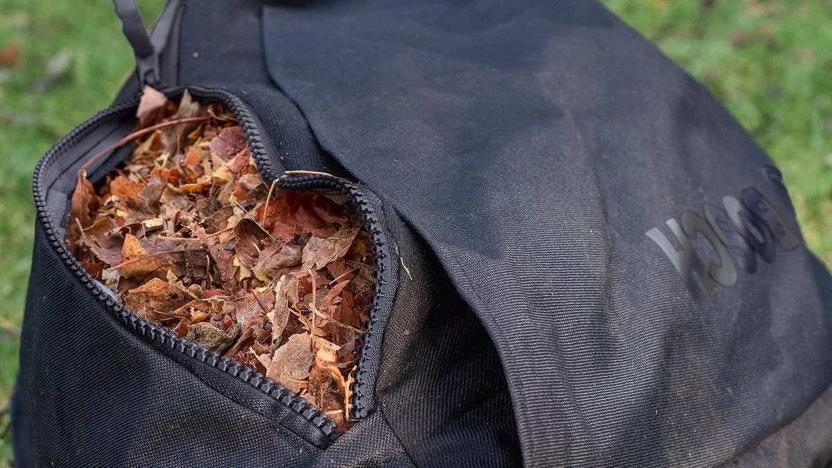 Bosch UniversalGardenTidy 3000 Bladblazer - Op Snoer - 3000 W 12 Bosch UniversalGardenTidy 3000 Bladblazer - Op Snoer - 3000 W - Afbeelding 10