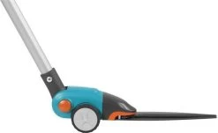 GARDENA Comfort Grasschaar - Op Steel -Tuin Gerelateerd 1200x735