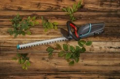 GARDENA - ComfortCut 50/18V-P4A Ready-To-Use Set - Heggenschaar -Tuin Gerelateerd 1200x789 1