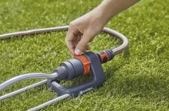 GARDENA - Zwenksproeier Aqua S - Tuinsproeier - 90 Tot 220 M² 23 GARDENA - Zwenksproeier Aqua S - Tuinsproeier - 90 Tot 220 M² -Tuin Gerelateerd 1200x789 4