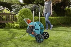 GARDENA - AquaRoll M CleverRoll Easy Slangenwagen - Maximaal 60 Meter - Inklapbare Zwengel -Tuin Gerelateerd 1200x799 123