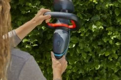 GARDENA - ComfortCut 50/18V-P4A Ready-To-Use Set - Heggenschaar -Tuin Gerelateerd 1200x799 51