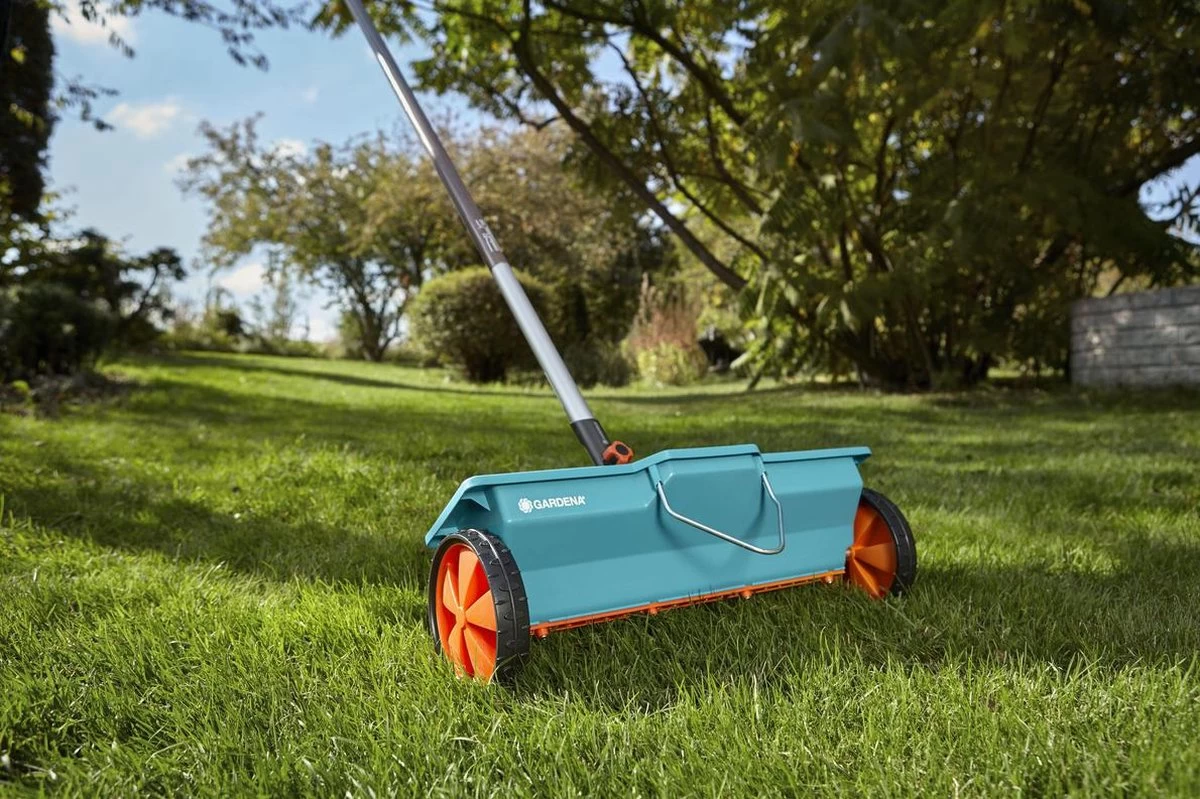 GARDENA Combisysteem Strooiwagen - 40 Cm Strooibreedte - Inhoud 3 Liter - Geschikt Voor 100m² 5 GARDENA Combisysteem Strooiwagen - 40 Cm Strooibreedte - Inhoud 3 Liter - Geschikt Voor 100m² - Afbeelding 3