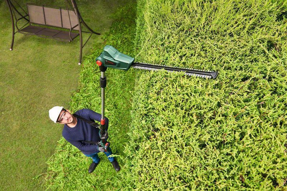 Bosch UniversalHedgePole 18 Steel Heggenschaar - 43 Cm Meslengte - Zonder 18 V Accu En Oplader 7 Bosch UniversalHedgePole 18 Steel Heggenschaar - 43 Cm Meslengte - Zonder 18 V Accu En Oplader - Afbeelding 5