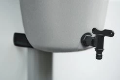 Elho Green Basics Rain Catcher 33 - Regenton Voor Balkonbuiten - Ø 33.5 X H 73.5 Cm - Grijs/Living Concrete -Tuin Gerelateerd 1200x800 222