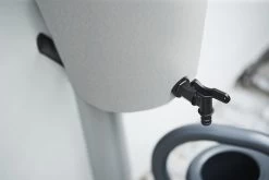 Elho Green Basics Rain Catcher 33 - Regenton Voor Balkonbuiten - Ø 33.5 X H 73.5 Cm - Grijs/Living Concrete -Tuin Gerelateerd 1200x800 223