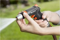 GARDENA - Premium Reinigingssproeier Spuitpistool - Metaal - Voor Reiniging En Bewatering -Tuin Gerelateerd 1200x800 244