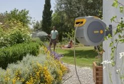 Hozelock AutoReel Slangenhouder / Wandslangbox 20m - Ø12,5mm -Tuin Gerelateerd 1200x816 2