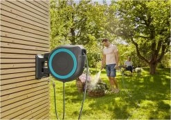 GARDENA - Wandslangenbox - RollUp XL - 35 Meter - Ø 13 Mm 19 GARDENA - Wandslangenbox - RollUp XL - 35 Meter - Ø 13 Mm -Tuin Gerelateerd 1200x847 4