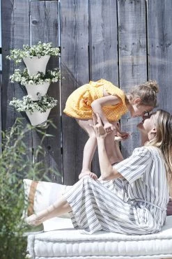 Elho Corsica Vertical Forest 24 - Bloempot Voor Balkonbuiten - Ø 26.7 X H 29.7 Cm - Wit/Wit -Tuin Gerelateerd 800x1200 103