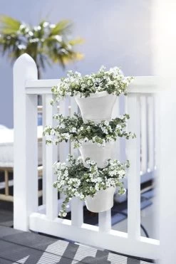 Elho Corsica Vertical Forest 24 - Bloempot Voor Balkonbuiten - Ø 26.7 X H 29.7 Cm - Wit/Wit -Tuin Gerelateerd 800x1200 105