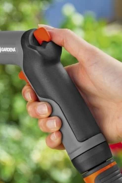 GARDENA - Classic Reinigingspistool - Spuitpistool - Traploos Instelbaar -Tuin Gerelateerd 800x1200 70