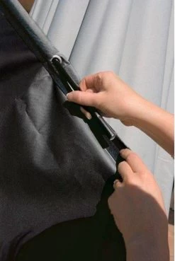 Power Goods Parasolhoes XXL Voor Zweefparasol – Parasolhoes Met Rits En Stok – Parasolhoes Staande Parasol – Tuinmeubelhoezen – Beschermhoes Zweefparasol – Waterproof – Anti-UV – 280 X 81 Cm -Tuin Gerelateerd 803x1200