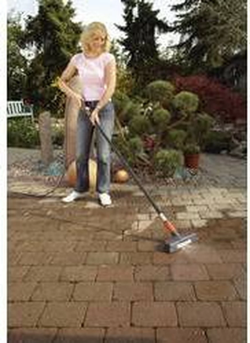 GARDENA Cleansystem Comfort Schrobber - Reinigen Van Paden - Terras - Oprit 10 GARDENA Cleansystem Comfort Schrobber - Reinigen Van Paden - Terras - Oprit - Afbeelding 8