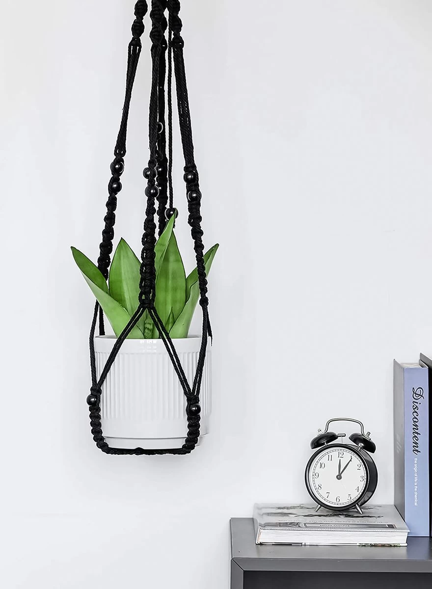 4 Stuks Luxe Macrame Plantenhangers - Boho Handgeweven Katoen Hangpot Voor Binnen/Buiten - Hangende Bloempot Met Kralen - Macramé Touw/Koord Hangplant Houder - Bohemian Wandhanger Decoratie - Plant Hanger - Verticale Tuin Bloempothouder Planthanger 6 4 Stuks Luxe Macrame Plantenhangers - Boho Handgeweven Katoen Hangpot Voor Binnen/Buiten - Hangende Bloempot Met Kralen - Macramé Touw/Koord Hangplant Houder - Bohemian Wandhanger Decoratie - Plant Hanger - Verticale Tuin Bloempothouder Planthanger - Afbeelding 4